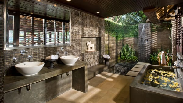 Atas Ombak - Ocean pavilion guestroom ensuite bathroom
